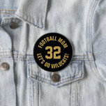 Zwart en Goud Football Moeder Jersey Nummer Ronde Button 7,6 Cm<br><div class="desc">Vrolijk op je favoriete sportteam, football speler of show gewoon je schooltrots met een aangepaste gepersonaliseerde spirit knop! Voeg je schoolnaam toe of personaliseer met de naam van een speler en een jersey-nummer. Perfect voor football, basketbal, honkbal en voetbalwedstrijden! Creëer custom pinnen voor het hele team, cheerleaders, ouders en broers...</div>