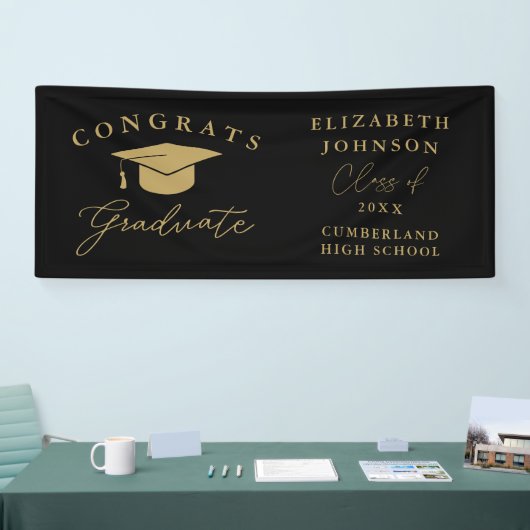 Zwart en goud Modern Elegant Script Afstuderen Spandoek (Beurs)