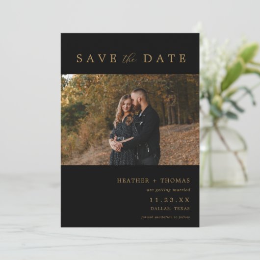 Zwart en goud modern foto save the dates kaart (Staand voorkant)