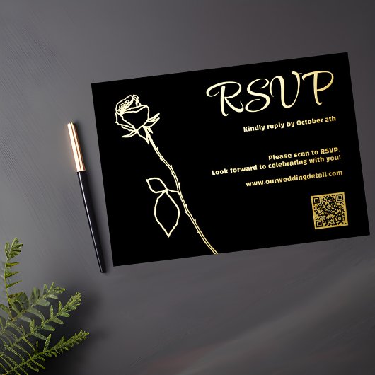 Zwart en Goud Roos knop QR code RSVP Bruiloft Folie Feestdagenkaart