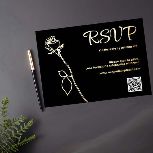 Zwart en Goud Roos knop QR code RSVP Bruiloft Folie Feestdagenkaart
