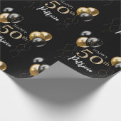 Zwart en Gouden Ballonnen Gelukkige 50ste Verjaard Cadeaupapier (Hoek)