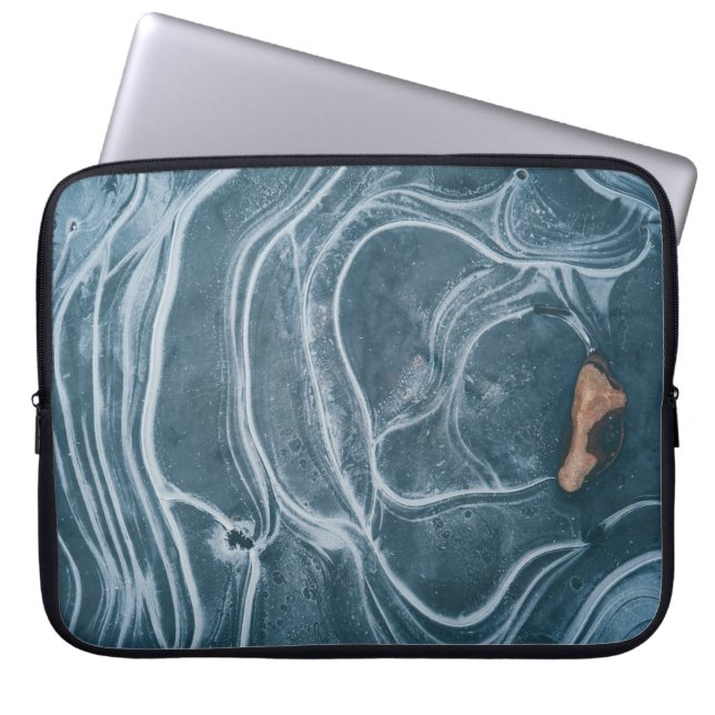 Zwart en grijs abstract schilderij laptop sleeve (Voorkant)