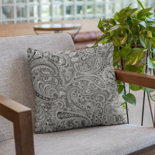 Zwart en Grijs Bloemen Paisley Patroon Kussen