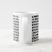 Zwart en grijs Chevron Zebra patroon Grote Koffiekop (Achterkant)