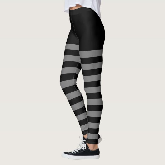 Zwart en grijs gestreept leggings (Links)