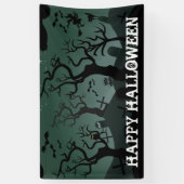 Zwart en grijs kerkhof, spooky bomen Halloween Spandoek (Verticaal)