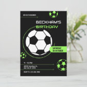 Zwart en groen voetbal verjaardag kaart (Staand voorkant)
