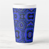 Zwart en indigoblauw abstract patroon. latte mok (Voorkant)