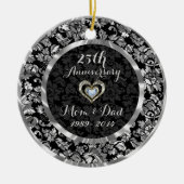 Zwart en metaalzilver 25th Wedding Jubileum Keramisch Ornament (Voorkant)
