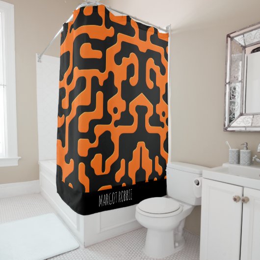 Zwart en oranje doolhof Abstract Geometrisch Patro Douchegordijn (In situ)
