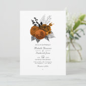Zwart en oranje Halloween bloemencode QR Code Huwe Kaart (Staand voorkant)