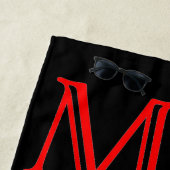 Zwart en rood Mr. Mevr. gepersonaliseerd Strandlaken (In situ)