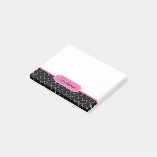 Zwart en Roze Monogram Quatrefoil Post-it® Notes (Schuin)