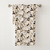 Zwart en Tan Abstract Leaf Design Bad Handdoek (Insitu)