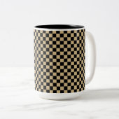 Zwart en Tan Checkered Tweekleurige Koffiemok (Voorkant rechts)
