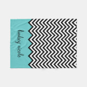 Zwart en Turquoise Modern Chevron Custom Monogram Fleece Deken (Voorkant (Horizontaal))