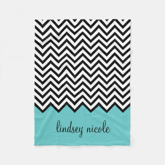 Zwart en Turquoise Modern Chevron Custom Monogram Fleece Deken (Voorkant)