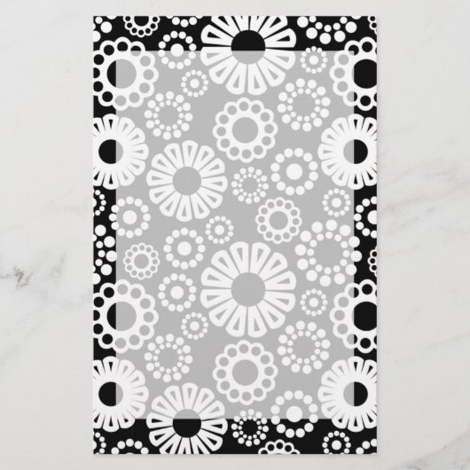 Zwart en wit bloemmotief briefpapier (Voorkant)