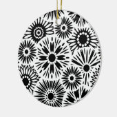 Zwart en wit bloemmotief keramisch ornament (Links)