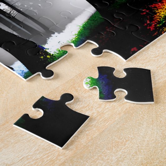 Zwart en wit bos met regenboog betovering legpuzzel (Zijkant)