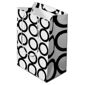 Zwart en wit cirkel geometrisch medium cadeauzakje (Achterkant Gekanteld)