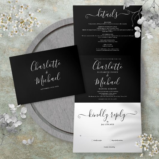 Zwart En Wit Elegant Script Monogram Huwelijk Drieluik Uitnodiging