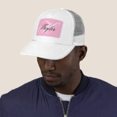 Zwart en wit fancy monogram roze trucker pet (In situ)
