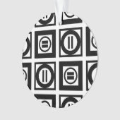 Zwart en wit Geometrisch Equal Sign Patroon Ornament (voorkant)