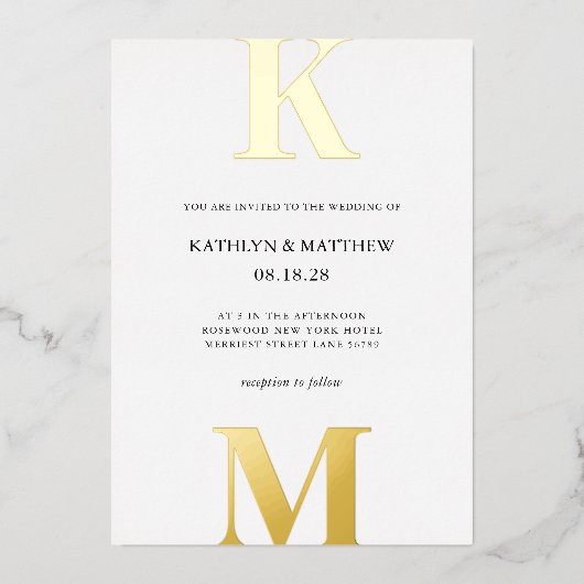 Zwart en Wit Goud Modern Vet Monogram Bruiloft Folie Uitnodiging (Voorkant)