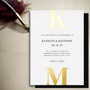 Zwart en wit Goud Moderne Krachtige Monogram Huwel Folie Uitnodiging