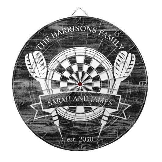 Zwart en wit hout Familie Custom Name Wedding Dartbord (Voorkant)
