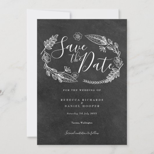 Zwart en wit krijtbord bloemenslingerscript save the date (Voorkant)