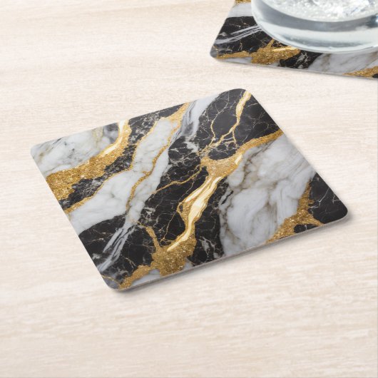 Zwart en wit marmeren patroon met goud kartonnen onderzetters (Schuin)