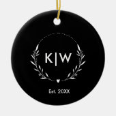 Zwart en Wit | Modern Monogram Initiaal Keramisch Ornament (Voorkant)