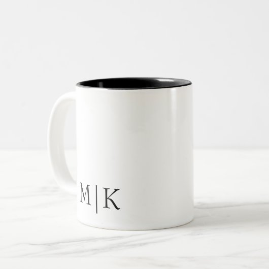 Zwart en wit | Modern monogram Tweekleurige Koffiemok (Voorkant links)
