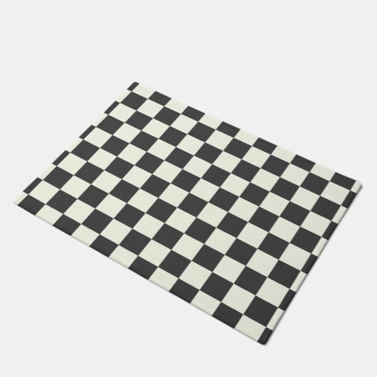 Zwart en wit schaakbord uit deurmat (Schuin)