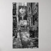 Zwart en Wit stedelijk graffiti steegje Poster (Voorkant)