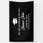 Zwart en wit We zijn zo trots op je afstuderen Spandoek (Verticaal)