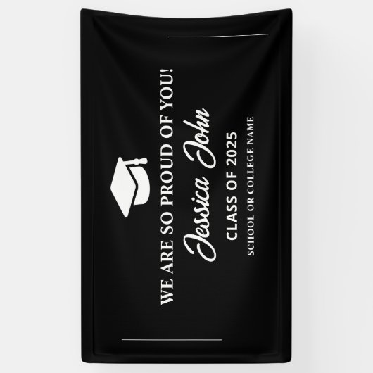 Zwart en wit We zijn zo trots op je afstuderen Spandoek (Verticaal)