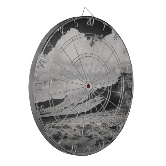 Zwart en Witte Berg Landschap Foto Game Room Dartbord (Voorkant Links)