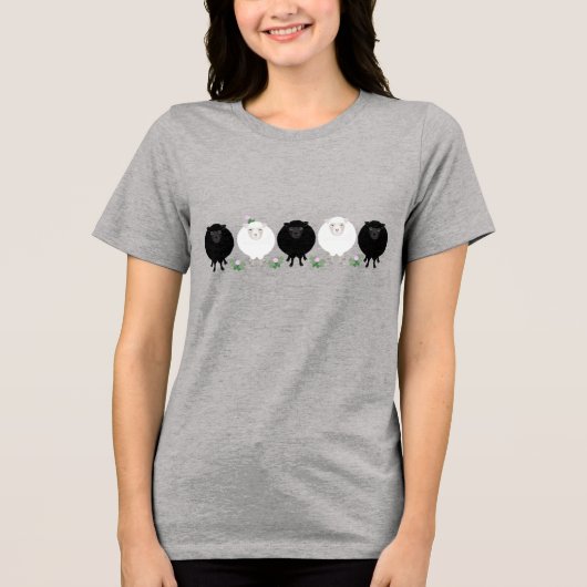 Zwart en Witte Schapen Tri-Blend Shirt (Voorkant)