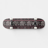 Zwart etnisch olifantenpatroon skateboard (Horizontaal)