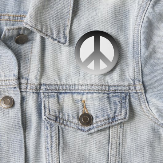 Zwart Fade CND-vredessymbool op wit Ronde Button 5,7 Cm (In situ)