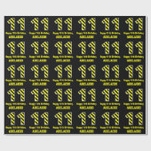 Zwart & Geel Gestreept "11"; 11e Verjaardag + Naam Cadeaupapier (Vlak)