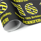 Zwart & geel gestreept "16"; 16e verjaardag + naam cadeaupapier (Rol Hoek)