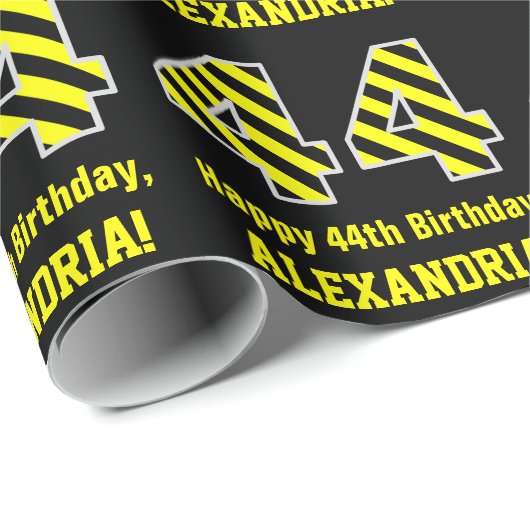 Zwart & Geel Gestreept "44"; 44e Verjaardag + Naam Cadeaupapier (Rol Hoek)