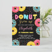 Zwart Geel Groen Donut Verjaardag Uitnodigingen (Staand voorkant)