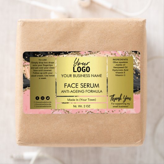 Zwart geit met goudglitterface-serum etiket (Insitu)