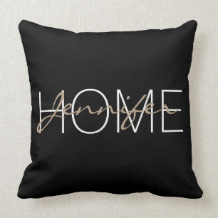 Zwart gekleurd huis monogram kussen